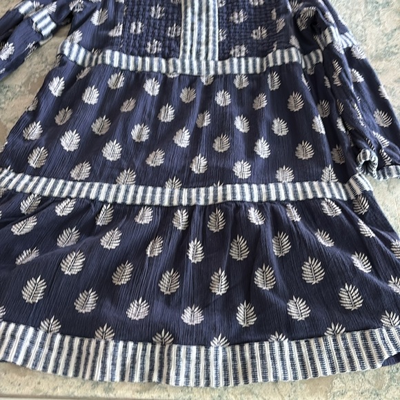 VV dresses EUC - Picture 4 of 4